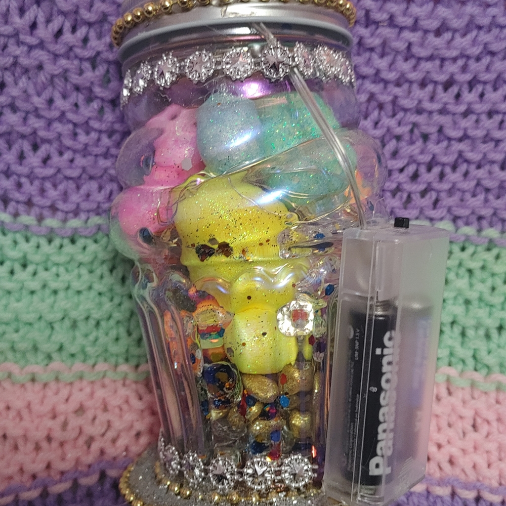 HANDMADE By Me. Colorful Glass Centerpiece (Runs On 2 AA batteries -included) - Picture 4 of 7